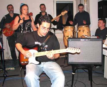Karin mit Band