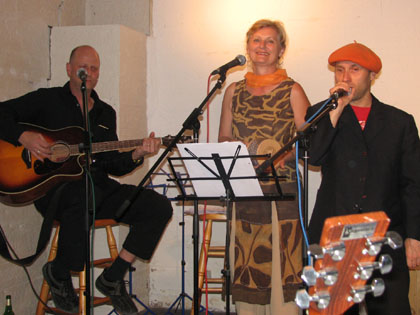 Washy, Angie und Dr. Bernie Burn